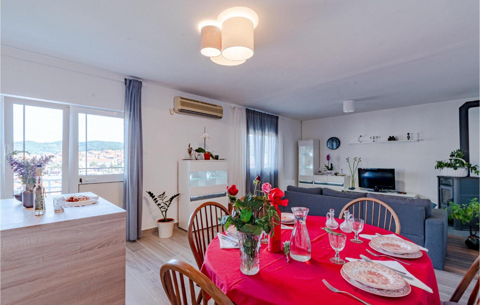 Beautiful Apartment In Vela Luka With Kitchen Ngoại thất bức ảnh